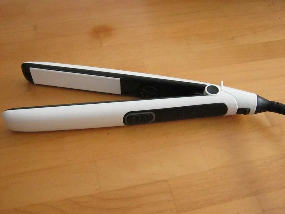 Prostownica do włosów – sprawna, dobry stan