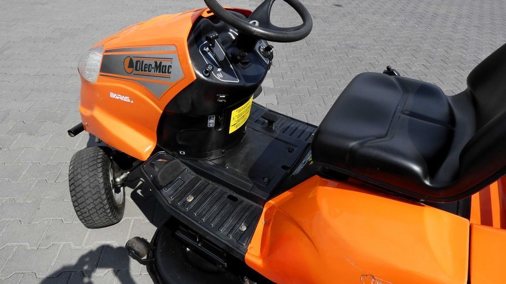 Traktorek kosiarka Oleo-Mac OM105J/22H B&S 2 Cylindry (250701.5) Baras
