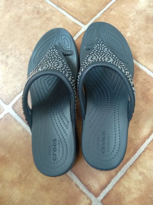 Crocs нові w8 розмір 37-38 в'єтнамки шльопанці
