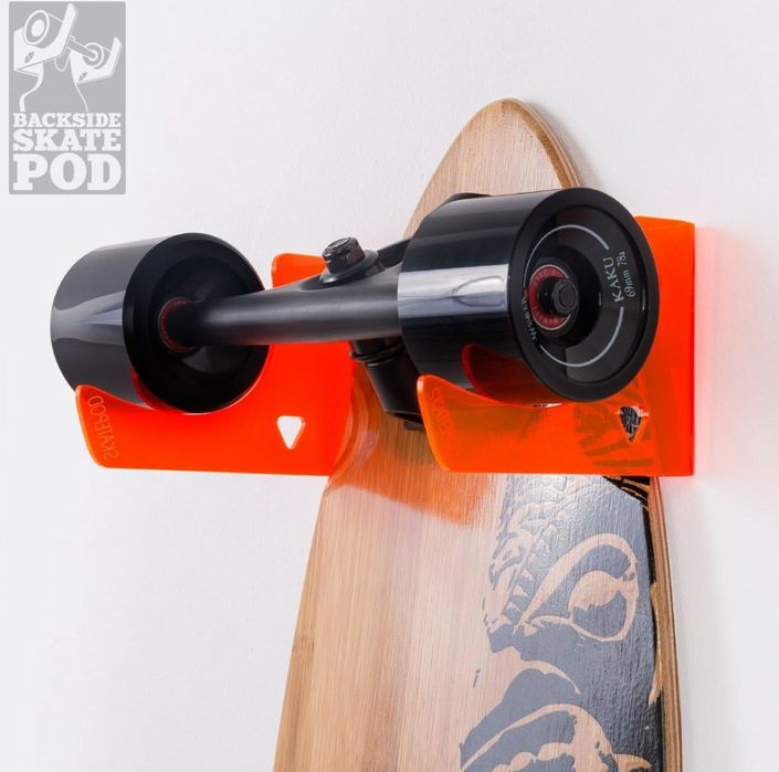 Настінне кріплення для скейтборду