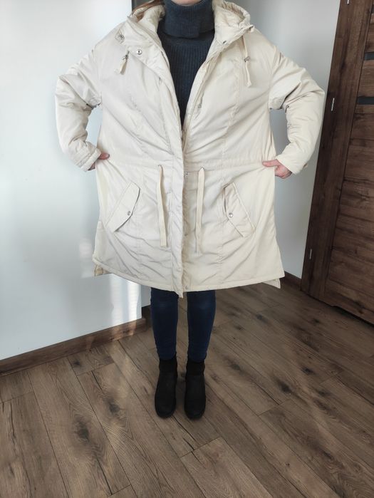 Kurtka kremowa ocieplana 50 5XL Bonprix