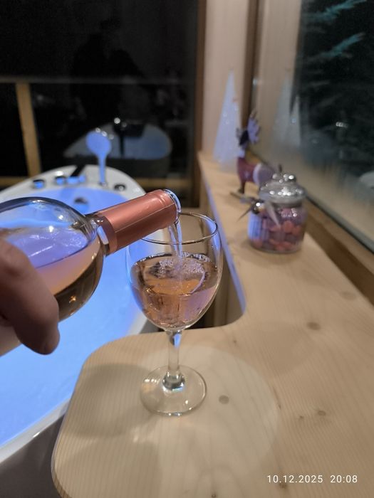 Domek nad wodospadem dla pary