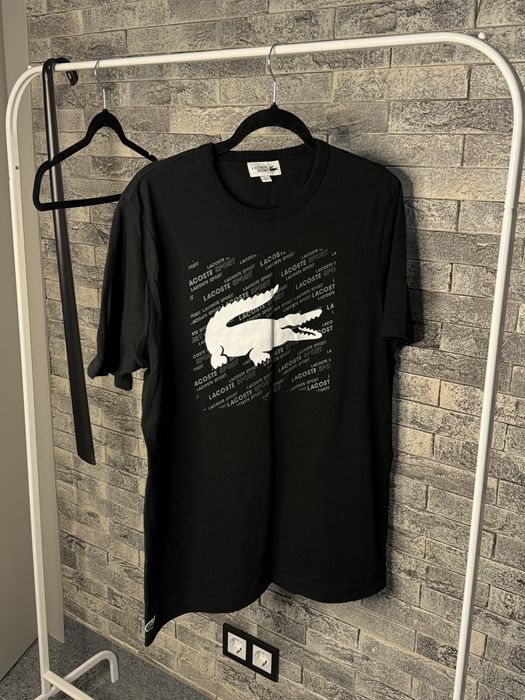 Футболка  lacoste