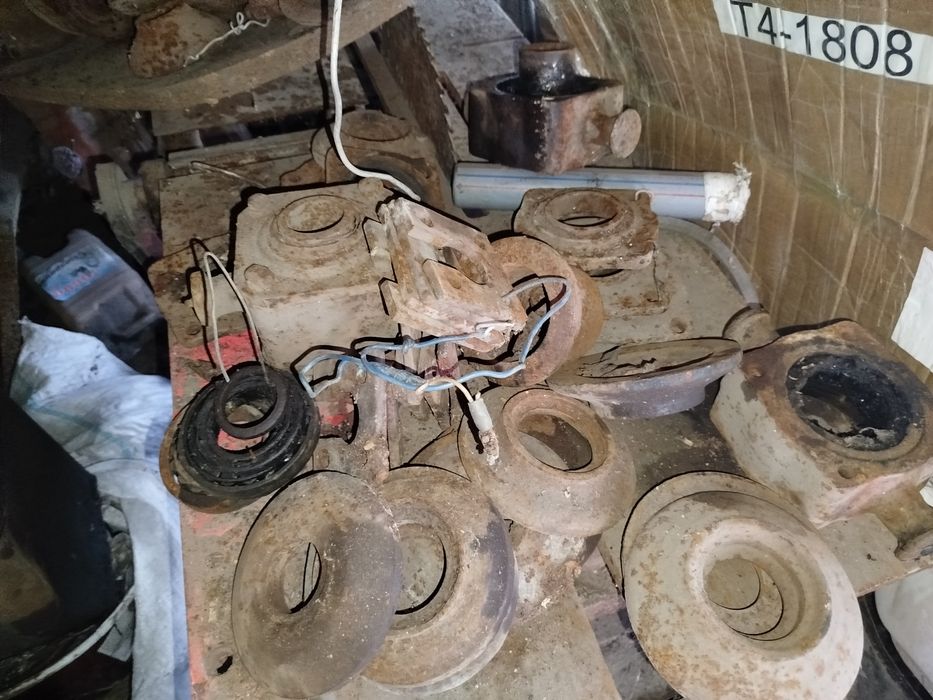 Запчастини БДТ борони дискової стійки, шпулі, корпуса підшипників