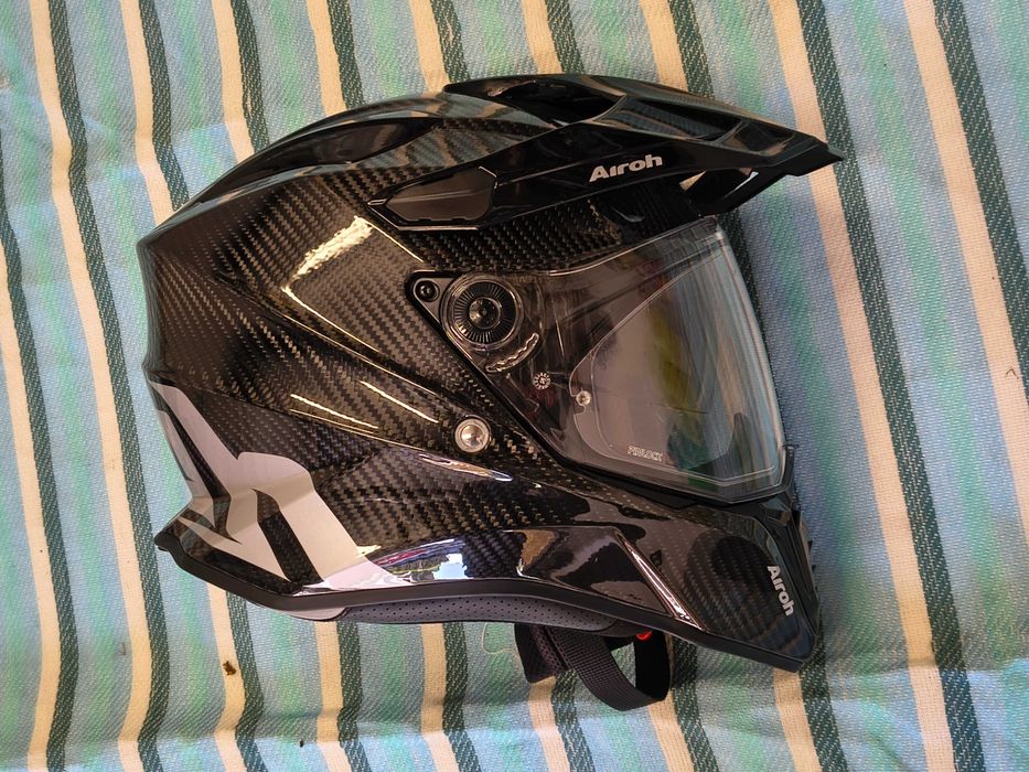 Kask Airoch commander MTB Adventure z daszkiem i blendą