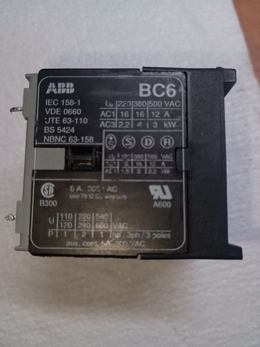 міні контактор ABB