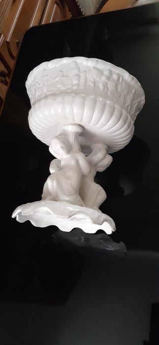 Stara, secesyjna patera z porcelana. Dzieło sztuki