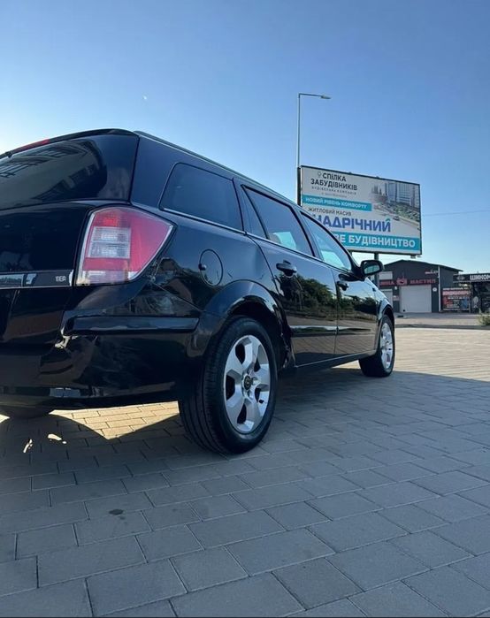 Opel Astra H 2005 1,8 бензин