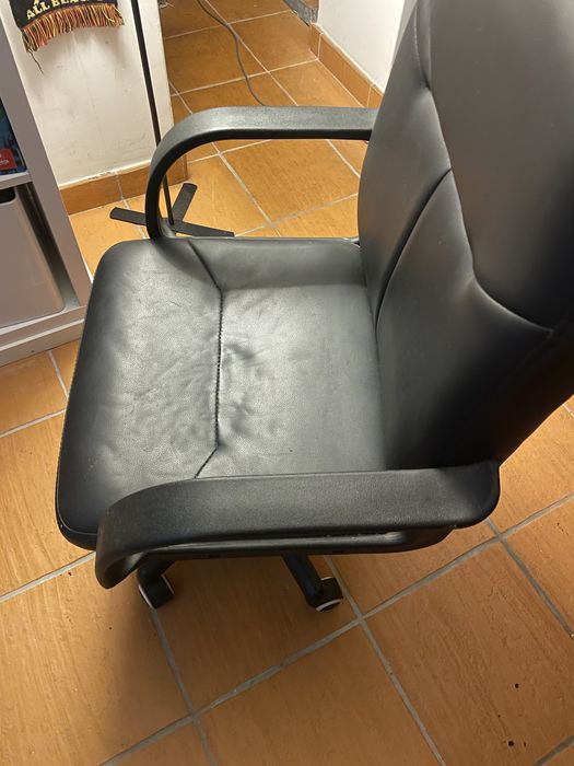 Cadeira de escritório executiva (excelente oportunidade)!