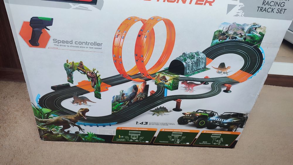 Великий трек на дві машинки