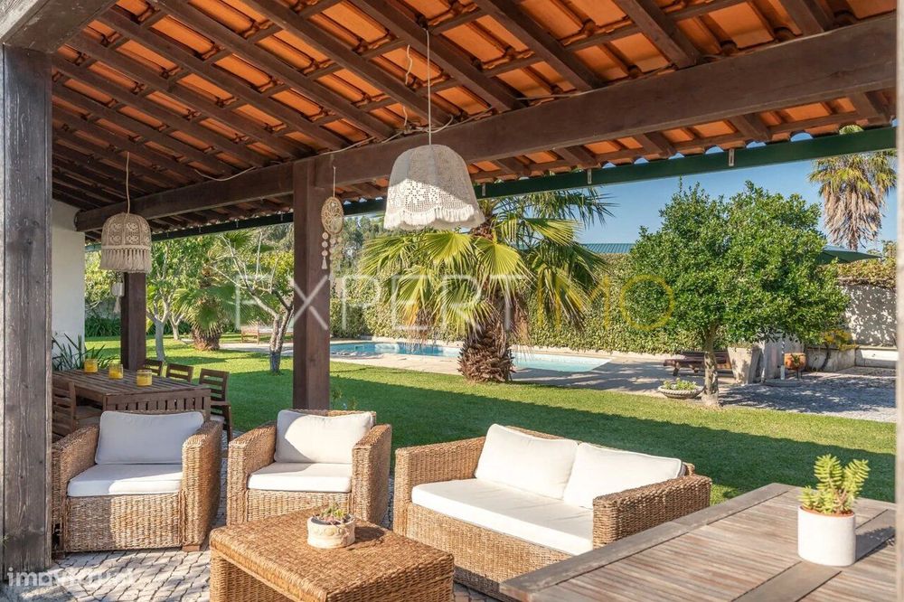 Moradia T5 c/ 500M2 1445m2 terreno, piscina, jardim na Mealhada