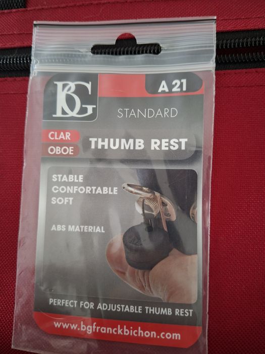 Clarinete playLITE Gear4music, Vermelho + Thumb Rest + 2 palhetas Reserve 3.0