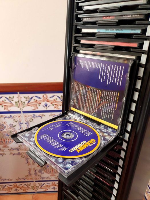 Suporte para 50 DVD / CD