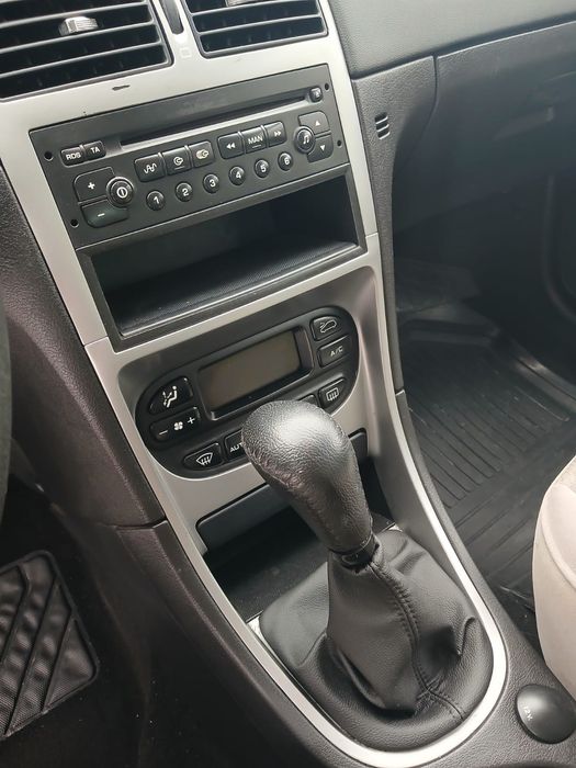 Peugeot 307 1.6(бензин)