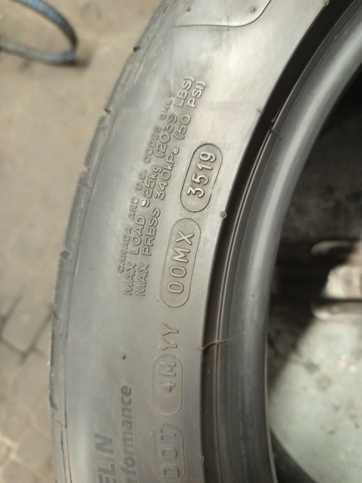 Opony letnie 275/40/19