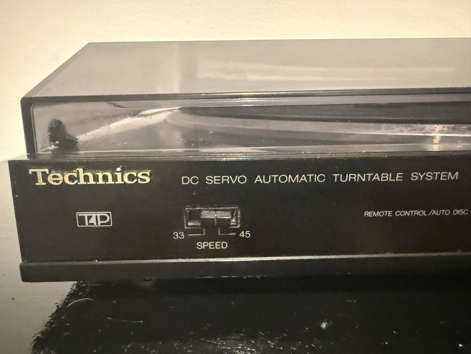 Gira discos Technics SL-J 110R
