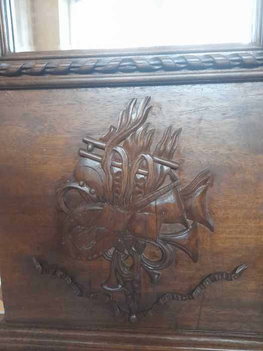 Stare lustro kryształowe, wiszące z ciekawym motywem, handmade.