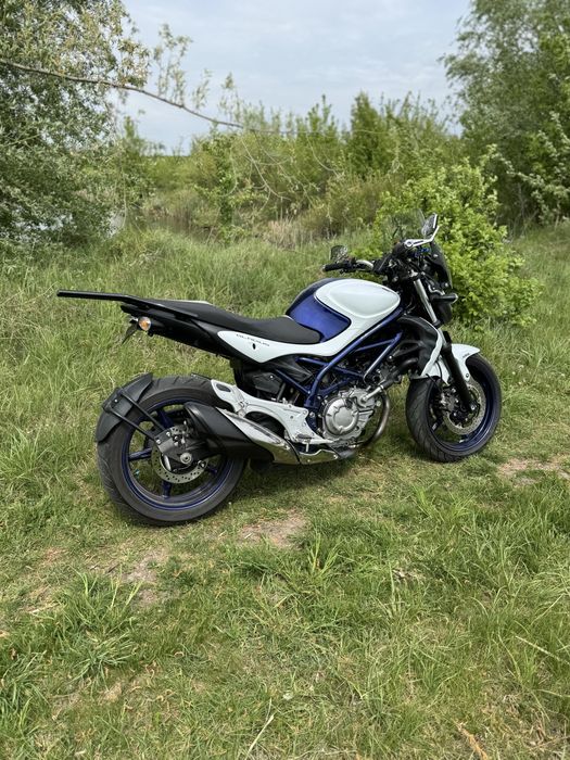 Suzuki gladius 400
