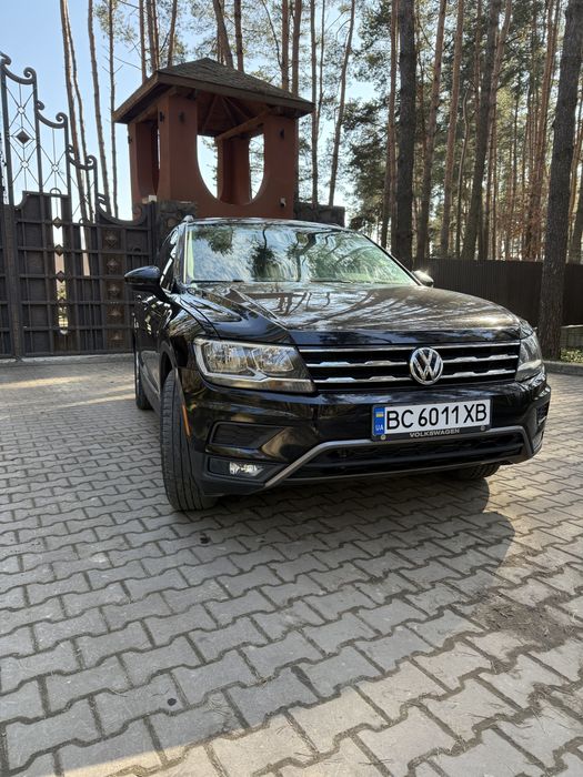 Volkswagen Tiguan 2018, 2.0 бензин