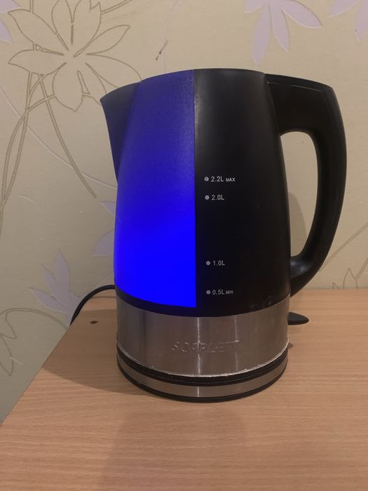 Чайник електричний