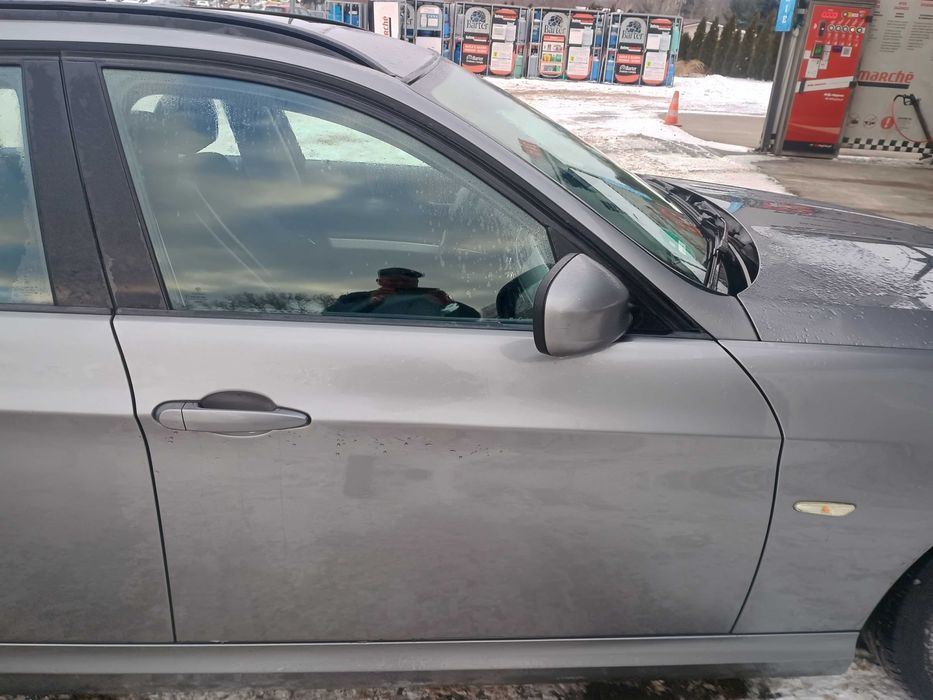 Przednie prawe drzwi BMW e90 e91 lift 2010r spacegrau  Kompletne Ładne