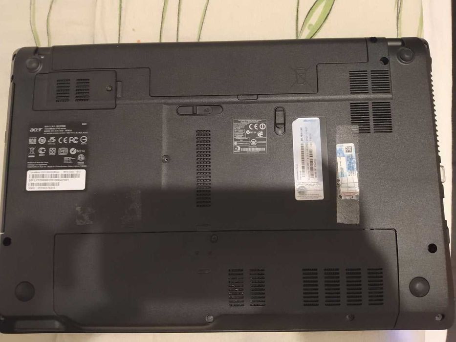 Ноутбук, Acer TravelMate 5742, 15.6", Intel Core i3, HDD 500, ОЗП 8 ГБ