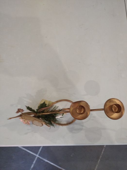 Castiçal dourado