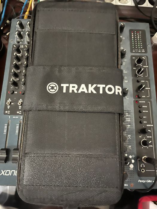 Controlador Traktor X1 mk2