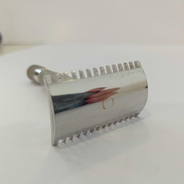 Safety razor Rotbart Mond Extra