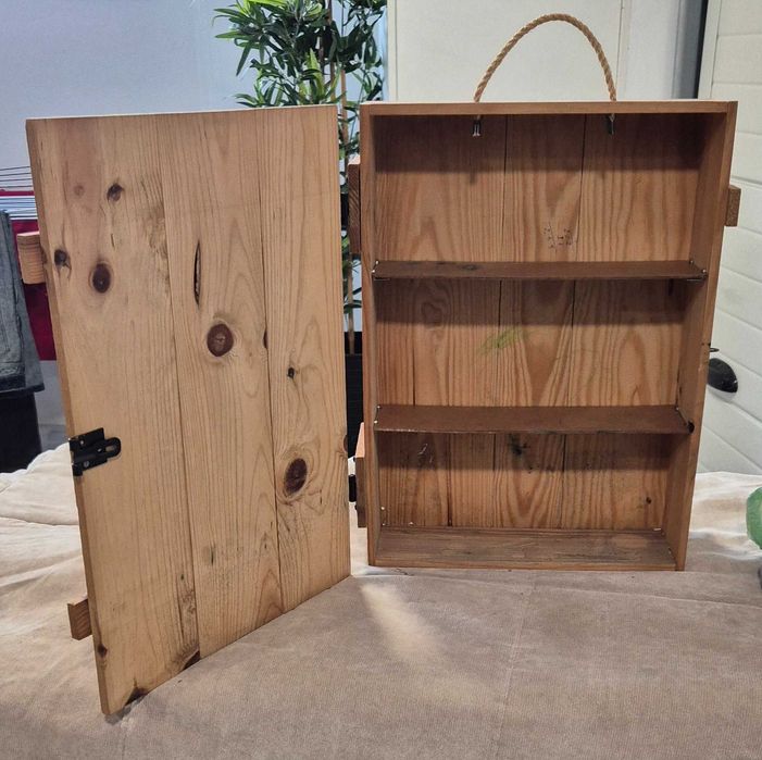 Caixa madeira exelente estado