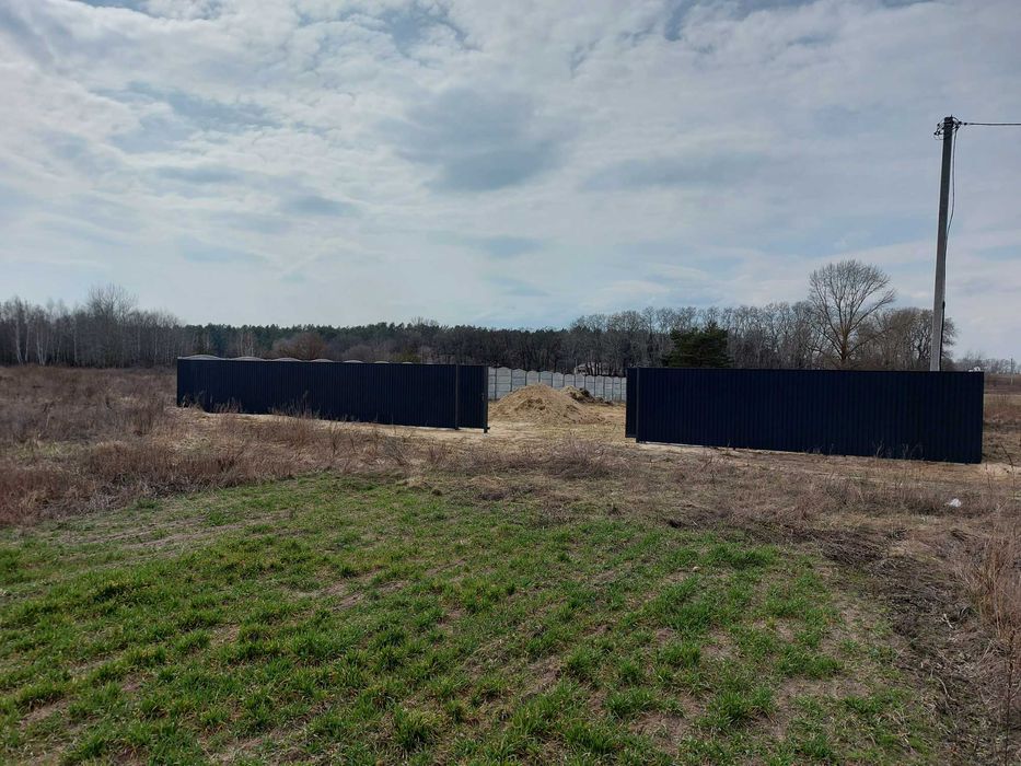 Продам ділянку с.Количівка 10км від Чернігова біля Десни, комунікації.