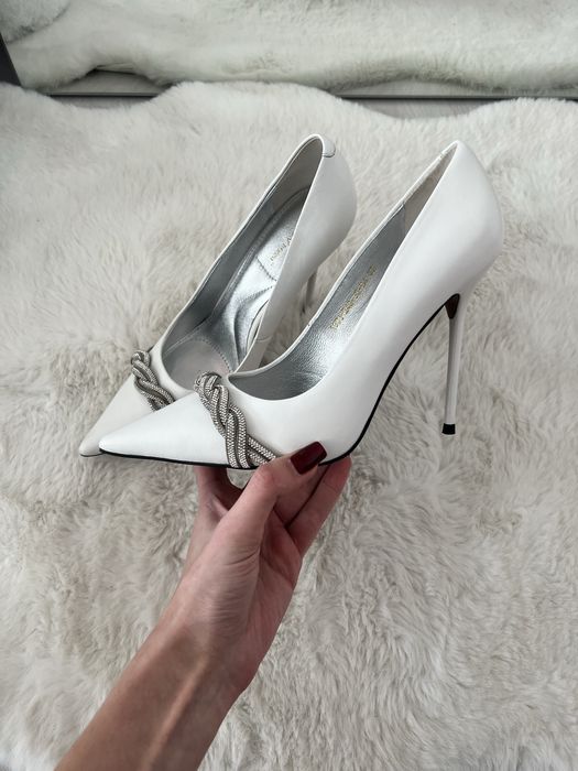 Vitto rossi білі підбори на шпільці , туфлі на шпільці