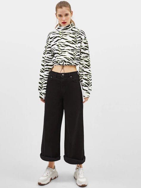 Кофта Bershka на утяжке