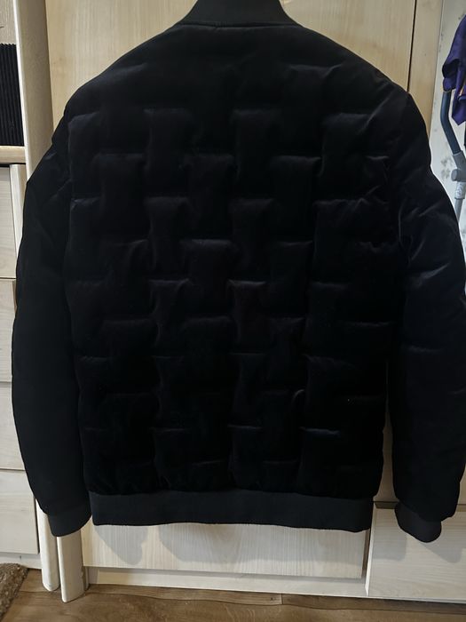 Курта бомбер . Велюр