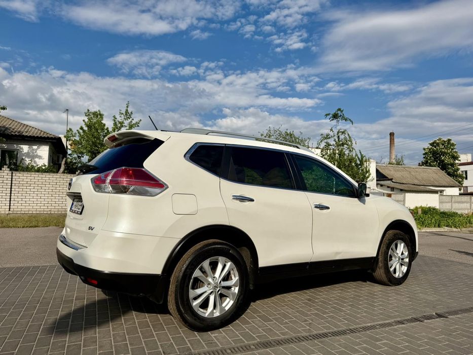 Nissan Rogue газ бензин