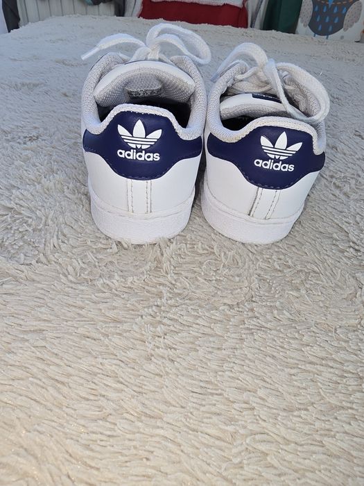 Sprzedam buty Adidas superstar 27