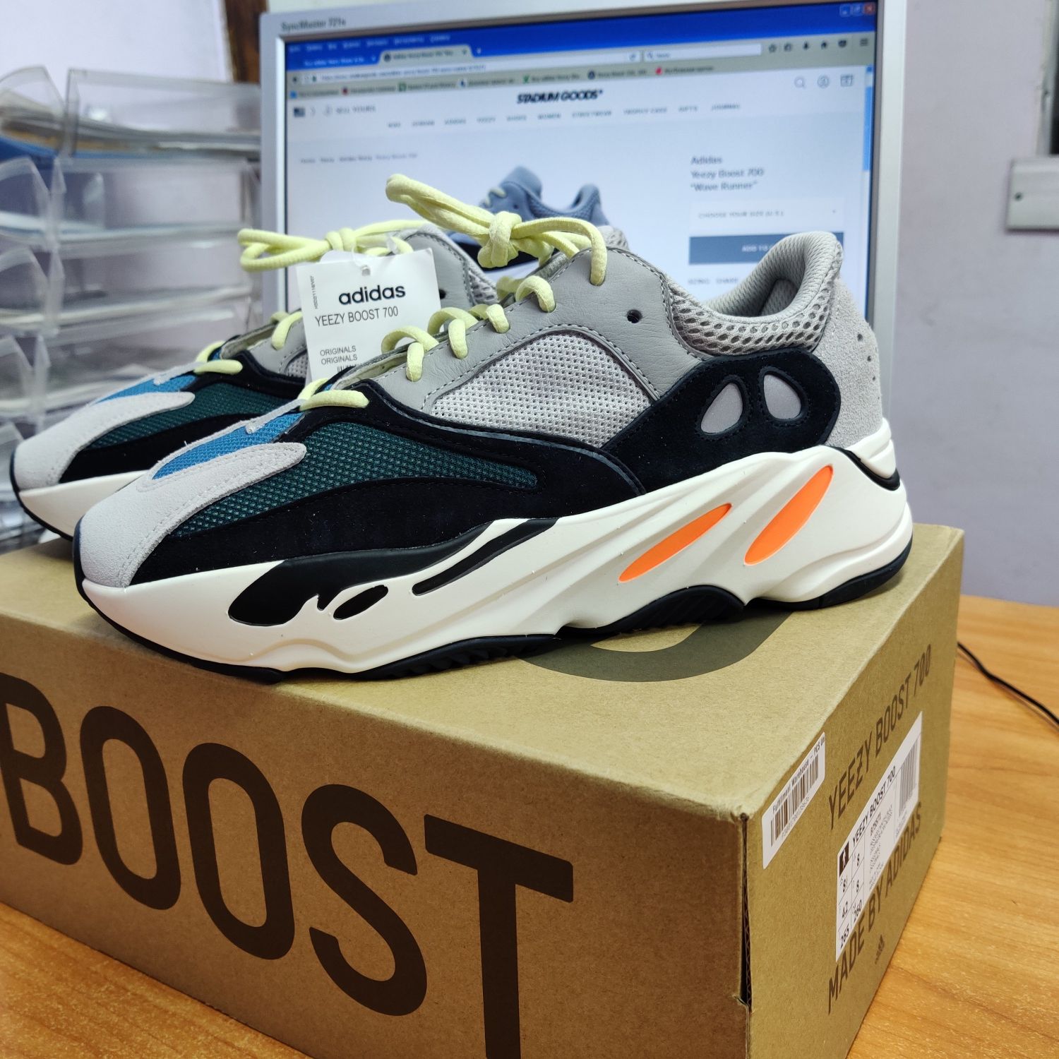 Adidas Yeezy Boost 700 Wave Runner Solid Grey 10 500 Olx