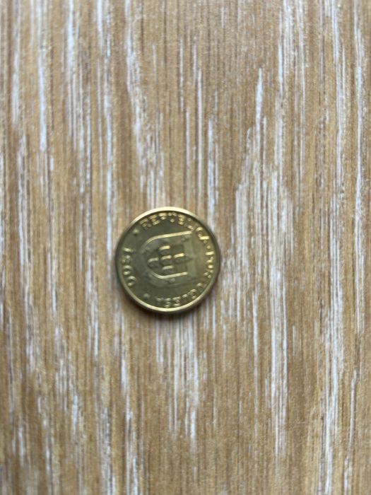 Moedas de escudos comemorativas