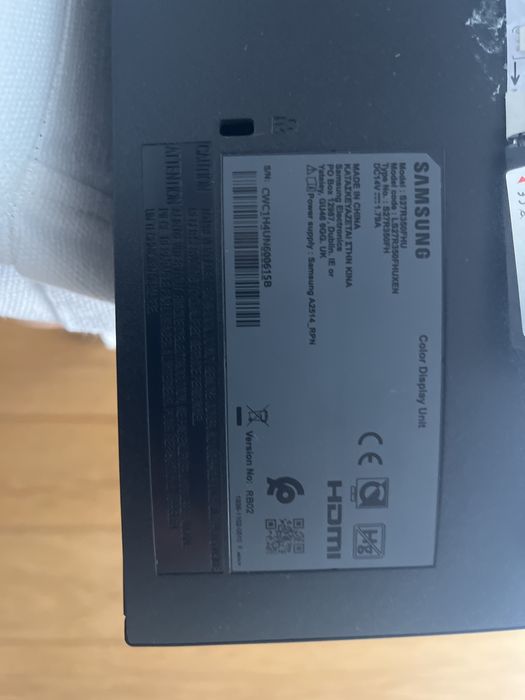 Monitor Samsung 27” IPS Full HD 75Hz + LEDs ambiente