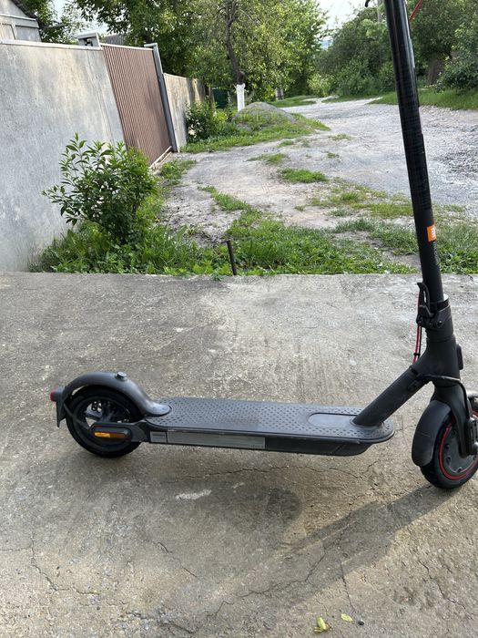 Електро самокат mi