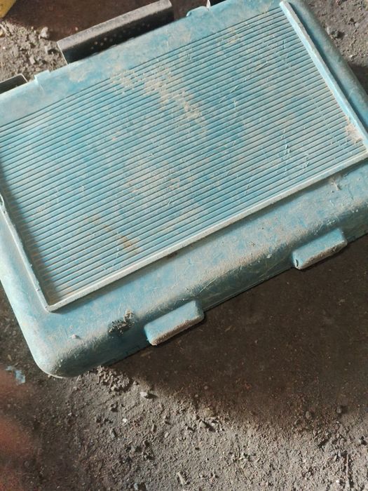 Walizka makita stan dobry