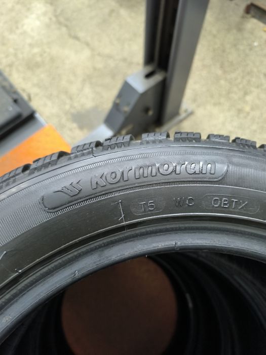 205/55 R16 Kormoran
Сезон: Зима
Ширина шини: 215
Висота профілю ш