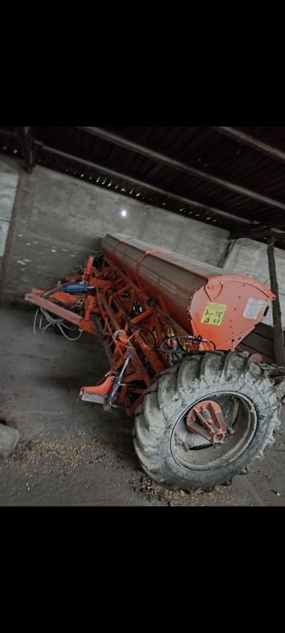 Зернова сівалка Favorit SZF 5400 V (5.4м). Возможен обмен на камаз
