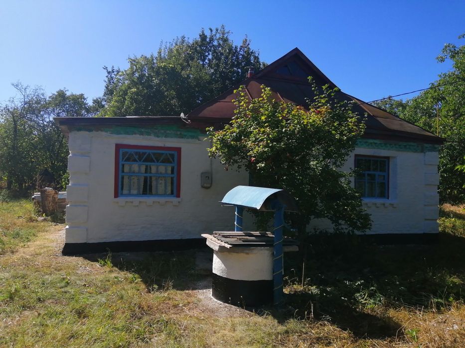 ПРОДАМ ДІМ з гарною ділянкою