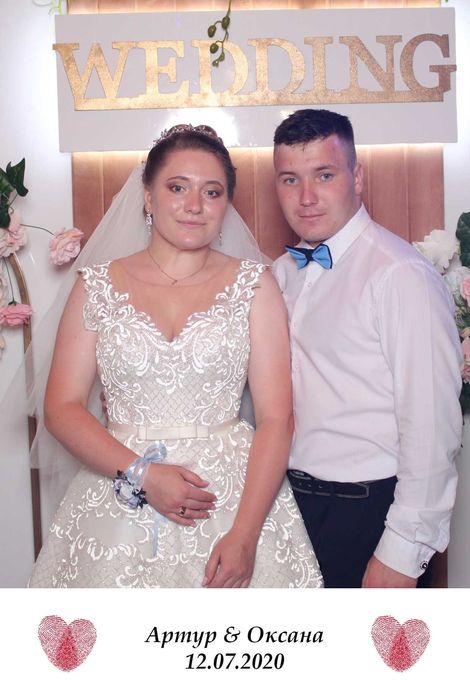 Весільна сукня кольору айворі