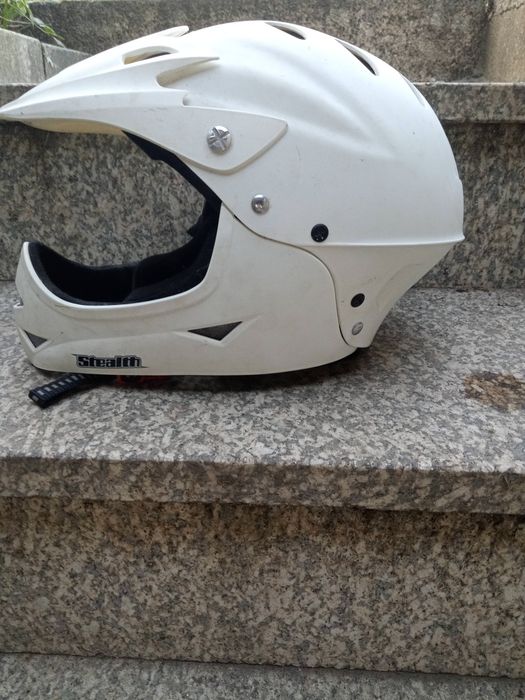 Capacete e óculos de motocross