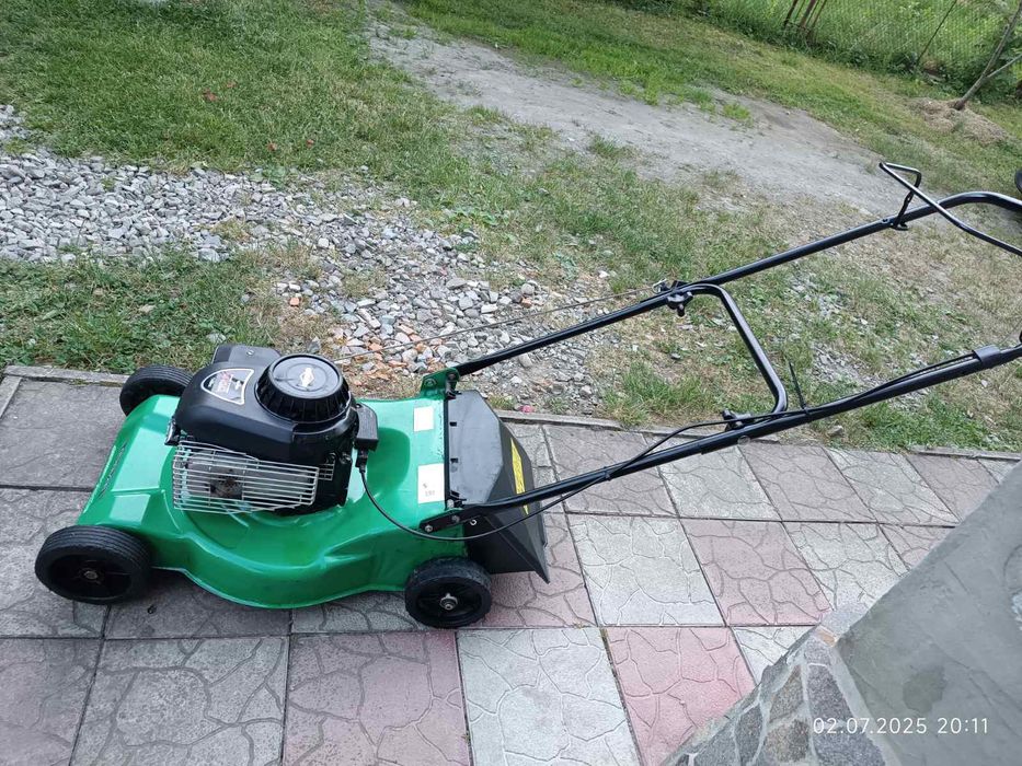 Газонокосілка ...