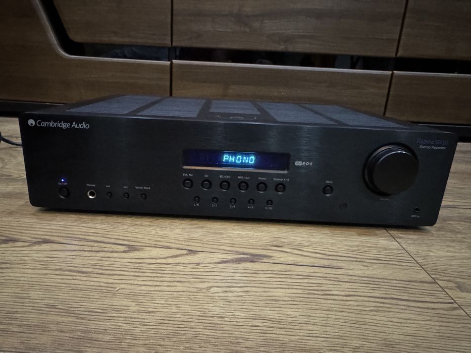 Amplituner Cambridge Audio