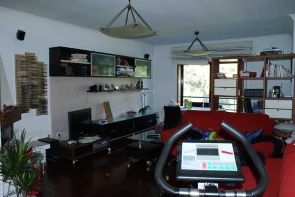 Apartamento T2 Último Piso c/ AC + Garagem | Quinta da Lousa – Valongo