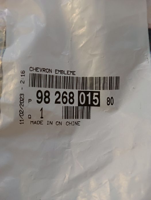 Emblemat napis klapy tył citroen C4 cactus